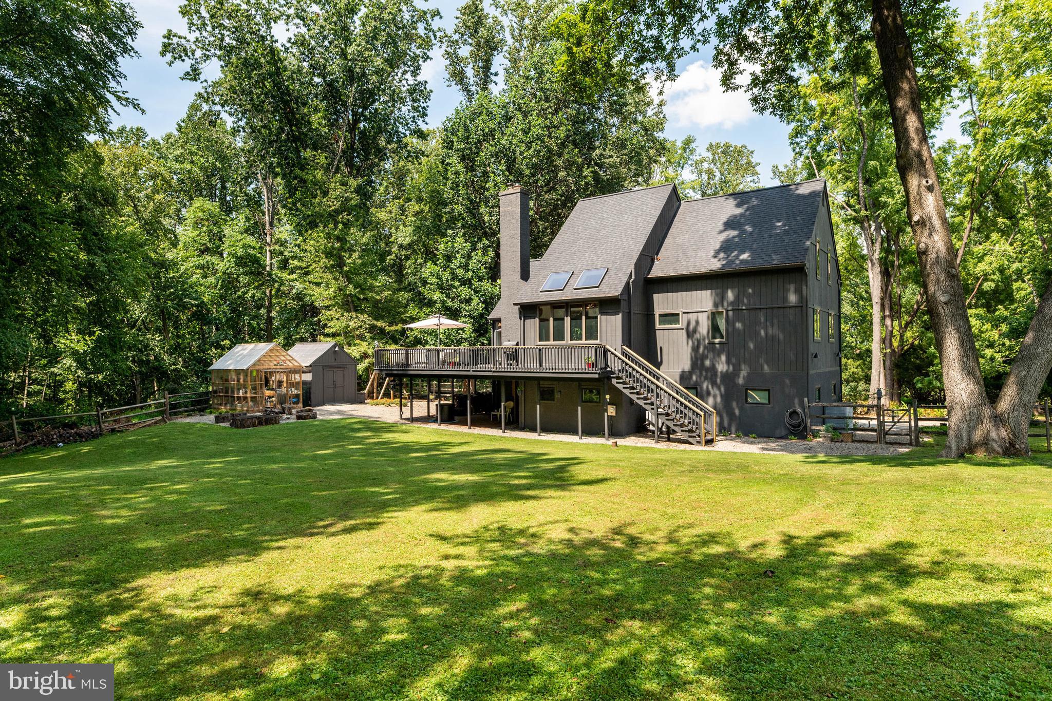 477 Willann Dr