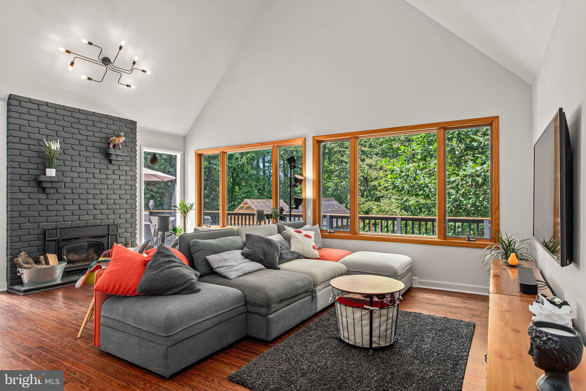 477 Willann Dr