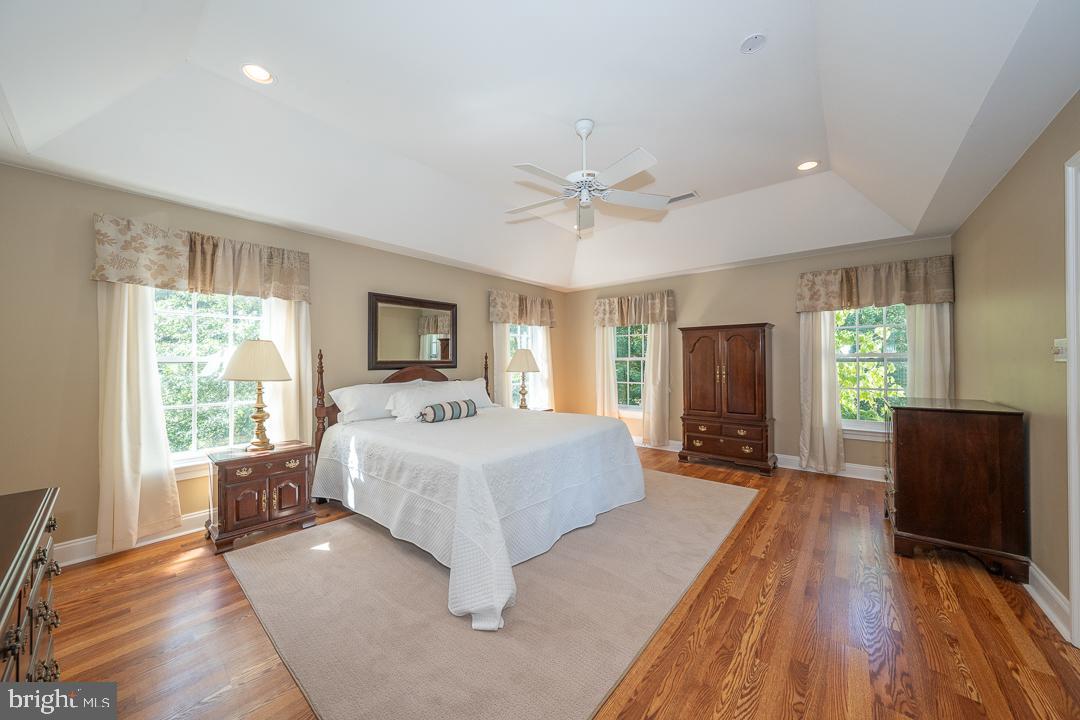 2 SPRING MEADOW FARM LANE