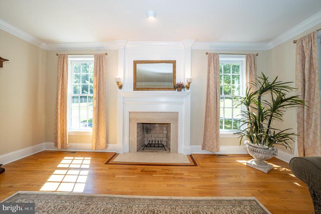 2 SPRING MEADOW FARM LANE