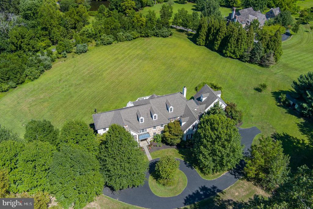 2 SPRING MEADOW FARM LANE