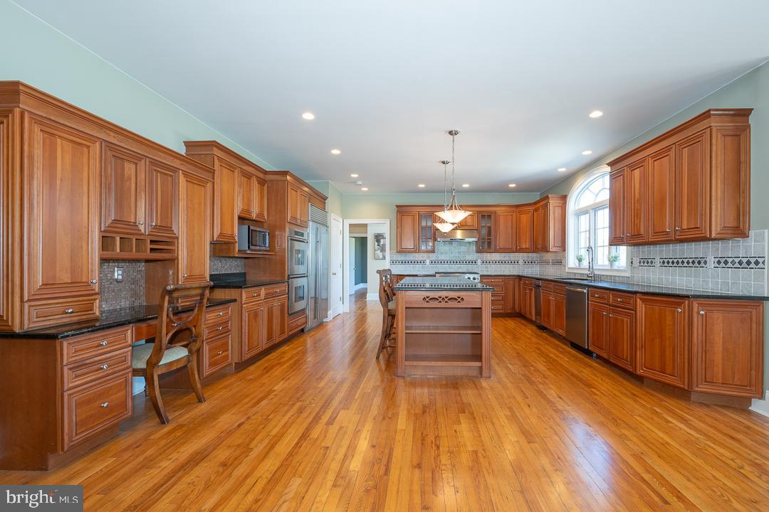 2 SPRING MEADOW FARM LANE