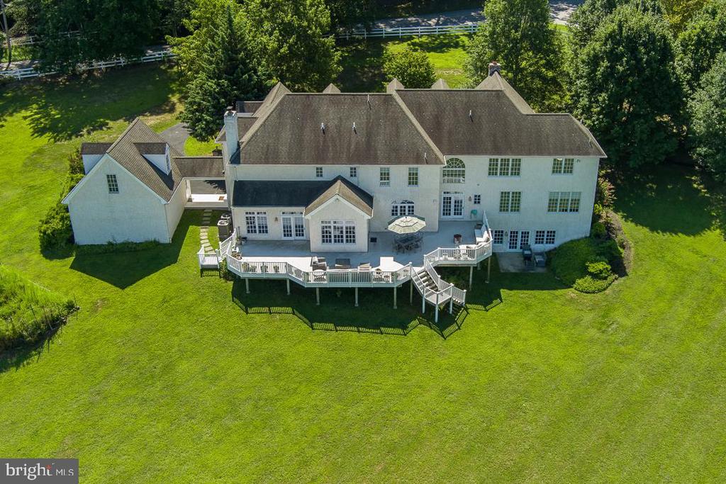 2 SPRING MEADOW FARM LANE