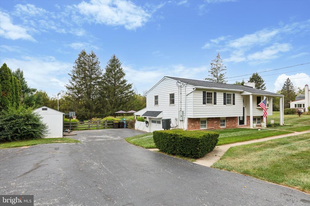 217 HOFFECKER ROAD