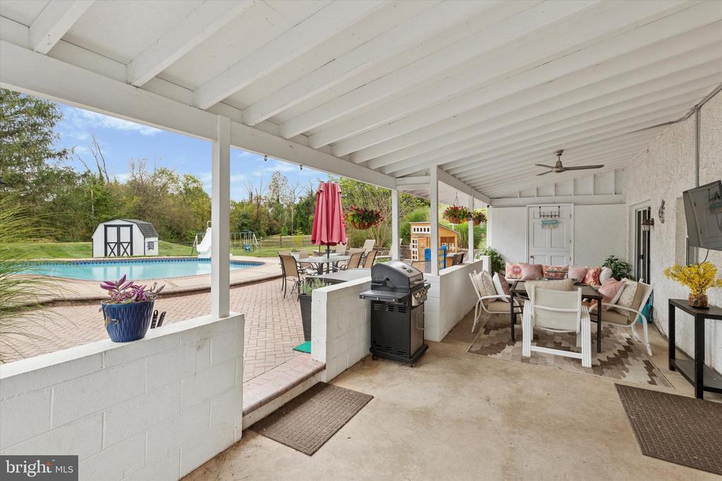 217 HOFFECKER ROAD