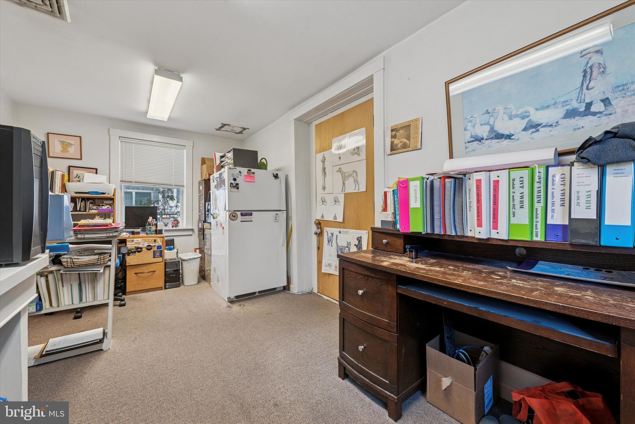 1058 LANCASTER