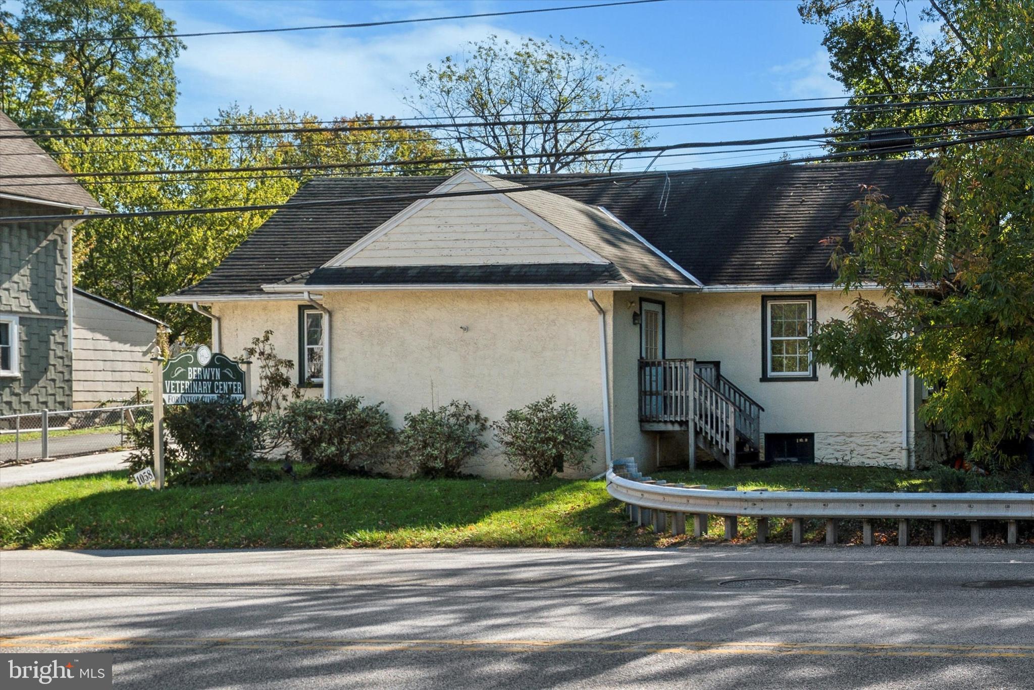 1058 LANCASTER