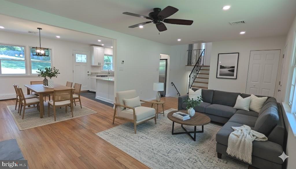 1221 BOULDER LANE