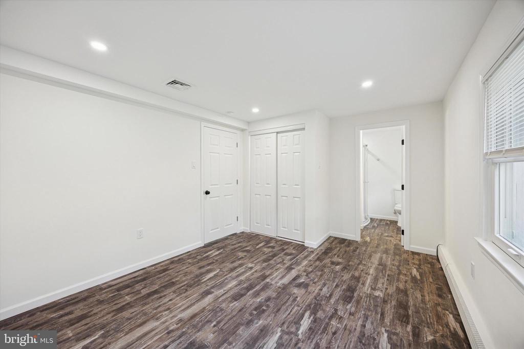 1221 BOULDER LANE