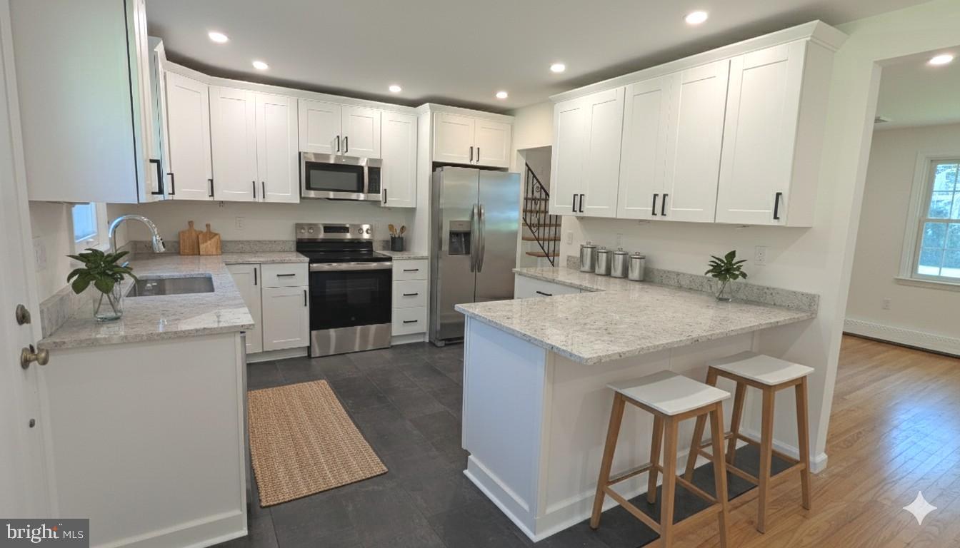 1221 BOULDER LANE