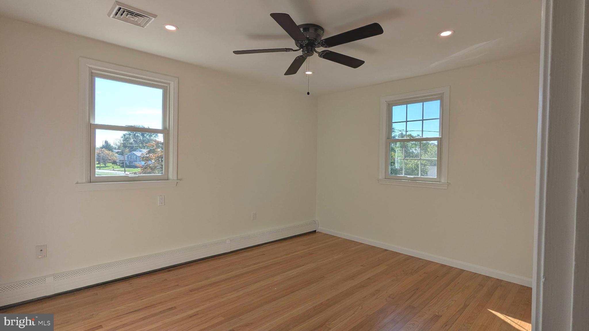 1221 BOULDER LANE