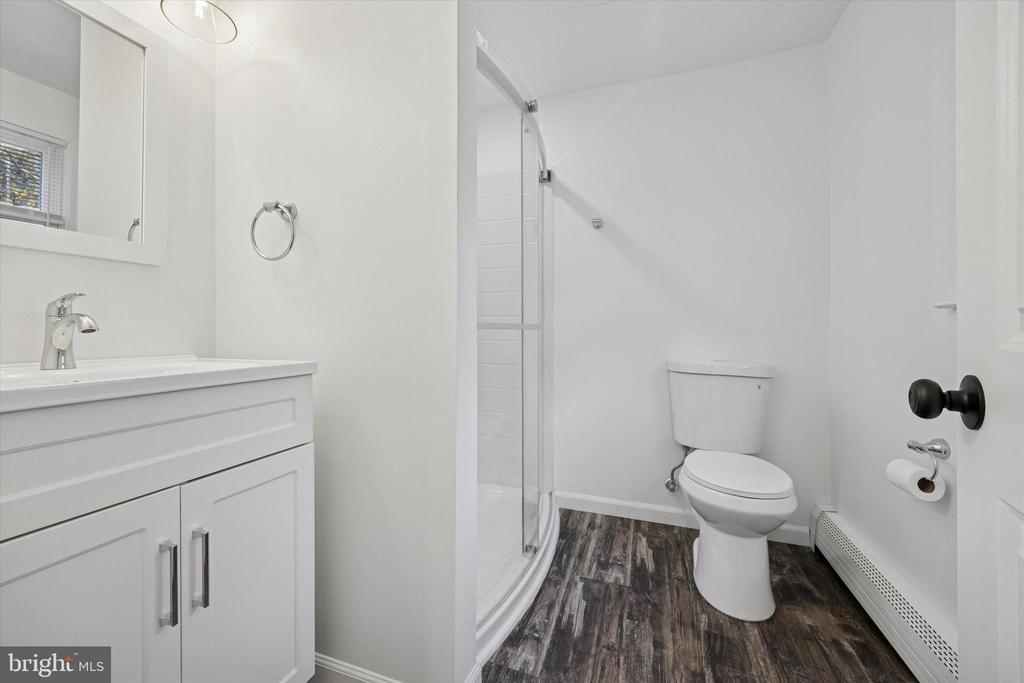 1221 BOULDER LANE