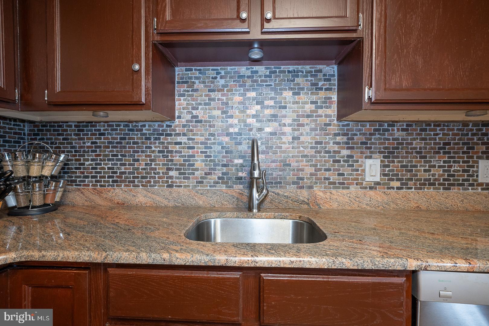 108 VALLEY STREAM CIRCLE 108A