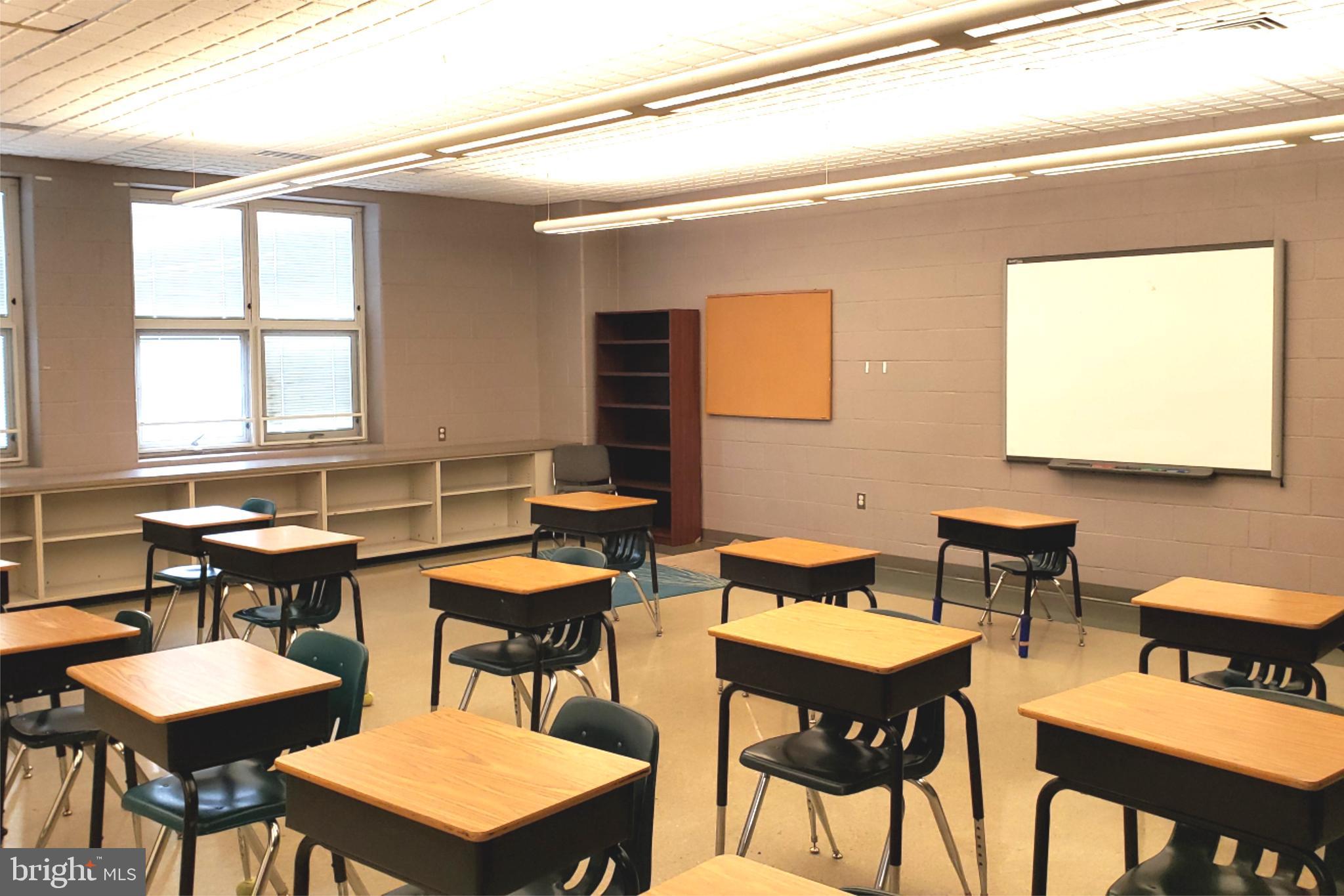 203 CHURCH ROAD UPPER LEVEL