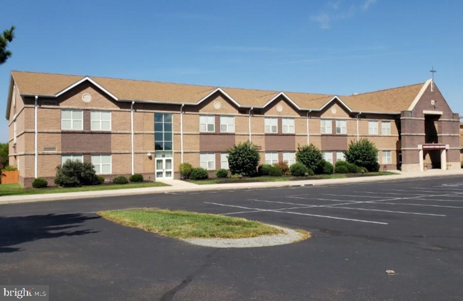 203 CHURCH ROAD UPPER LEVEL