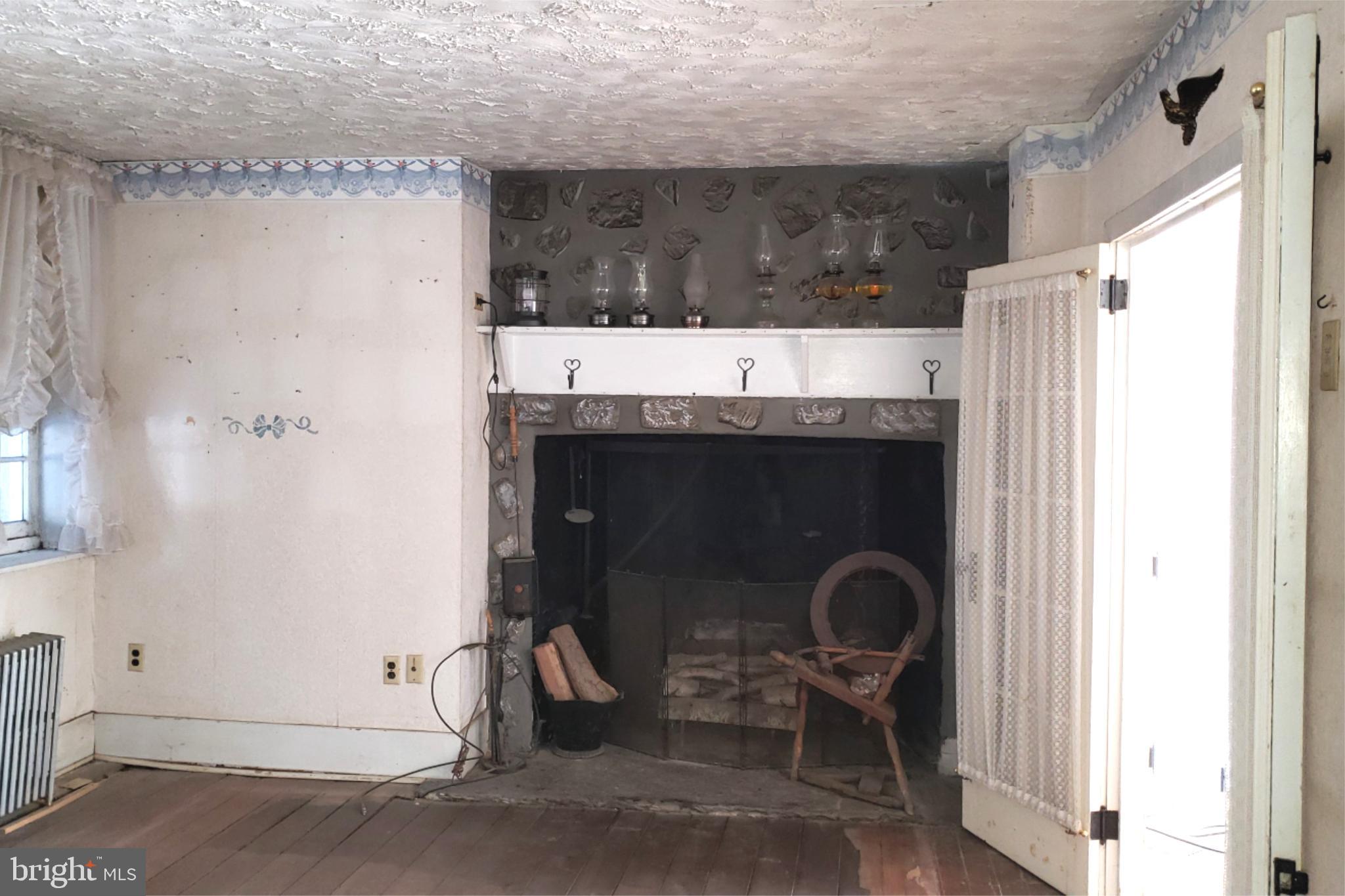 174 FERNWOOD RD ROAD