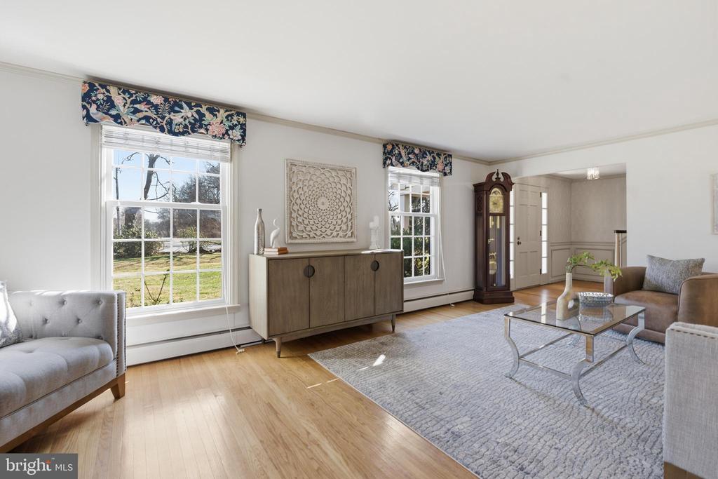 1329 SUGARTOWN ROAD