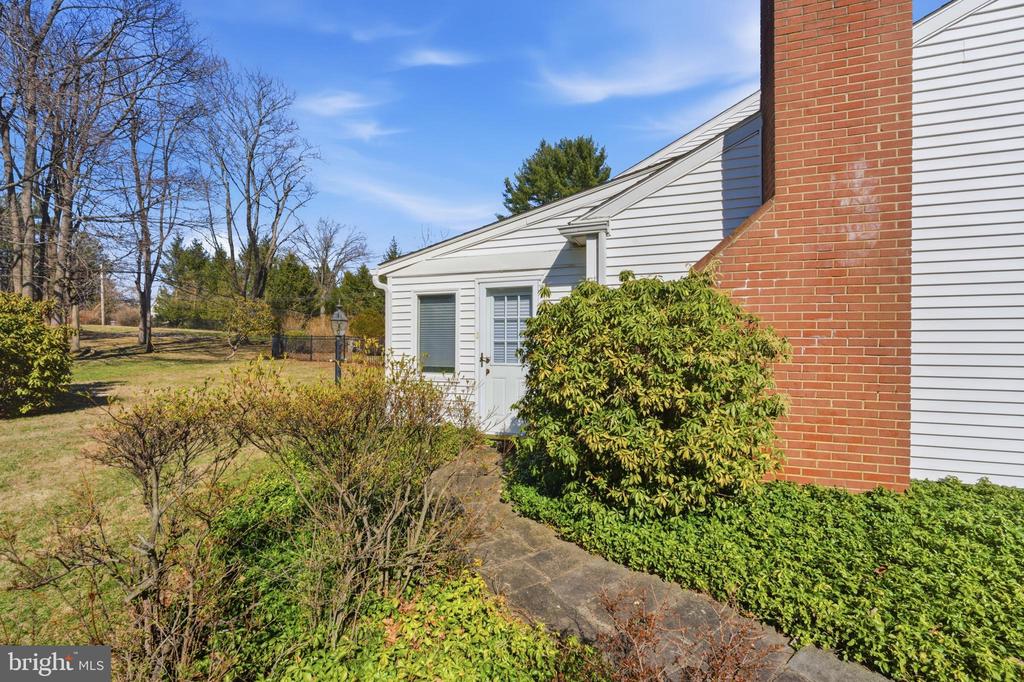 1329 SUGARTOWN ROAD