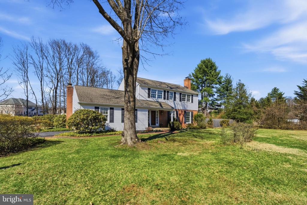 1329 SUGARTOWN ROAD