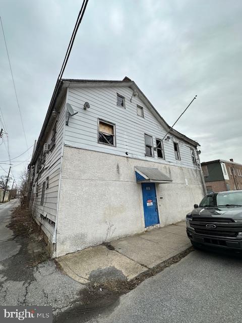 109 N 7TH AVENUE