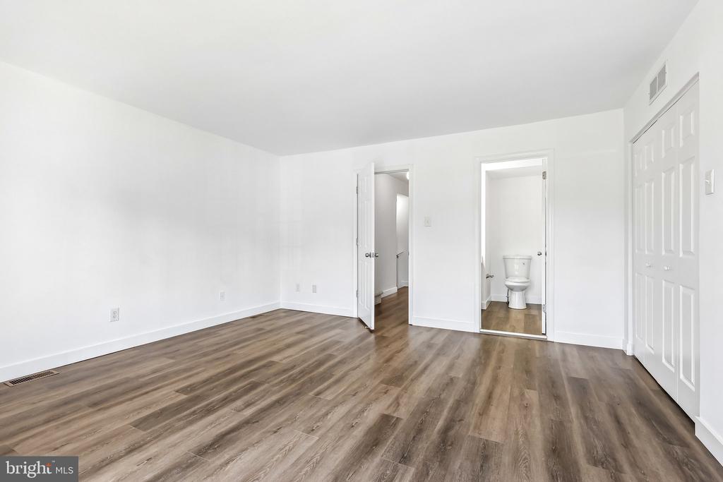 769 BRADFORD TERRACE