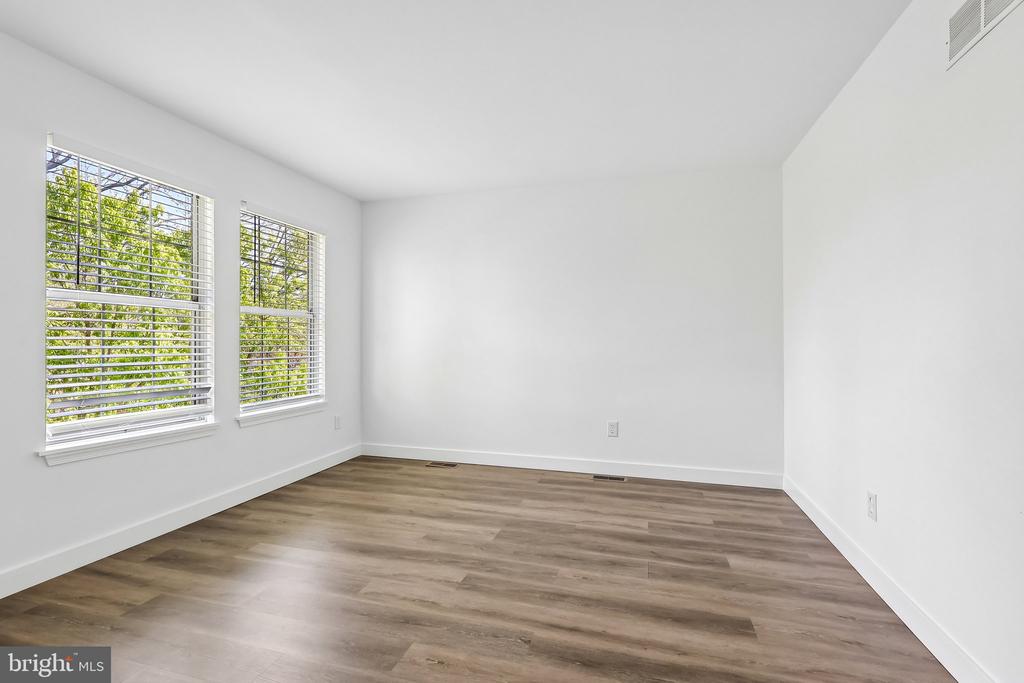 769 BRADFORD TERRACE