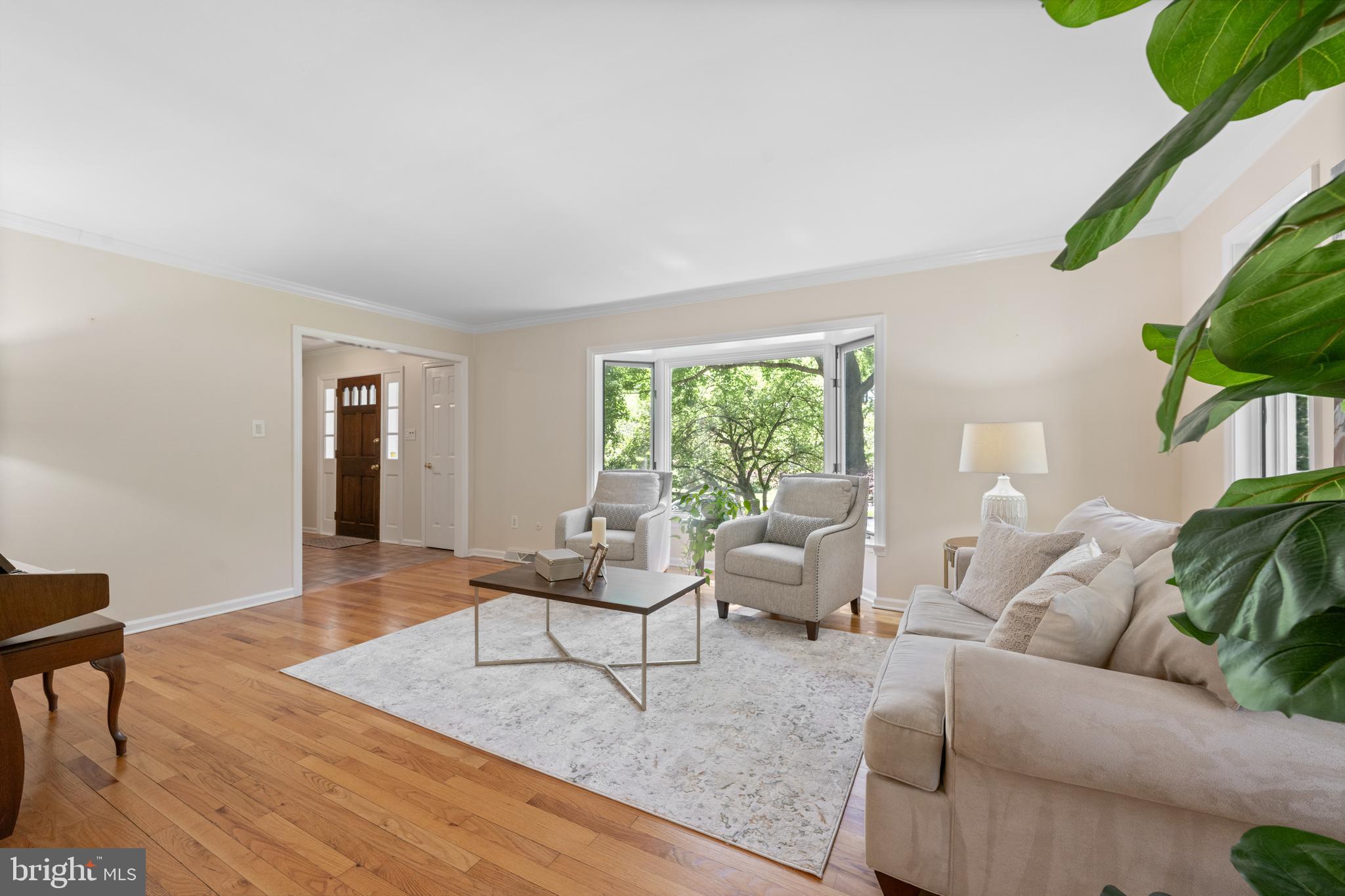 15 CALVERT CIRCLE