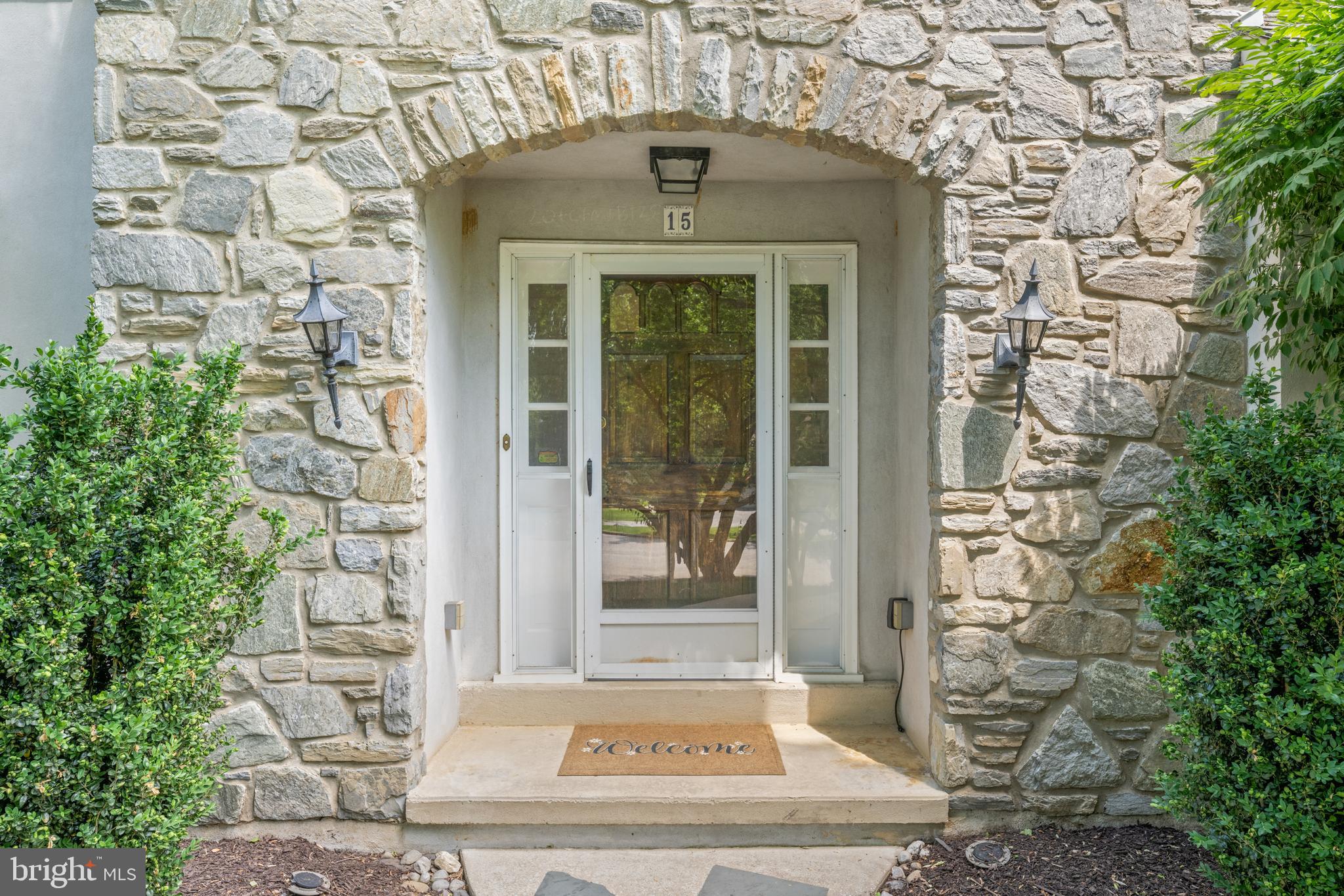 15 CALVERT CIRCLE