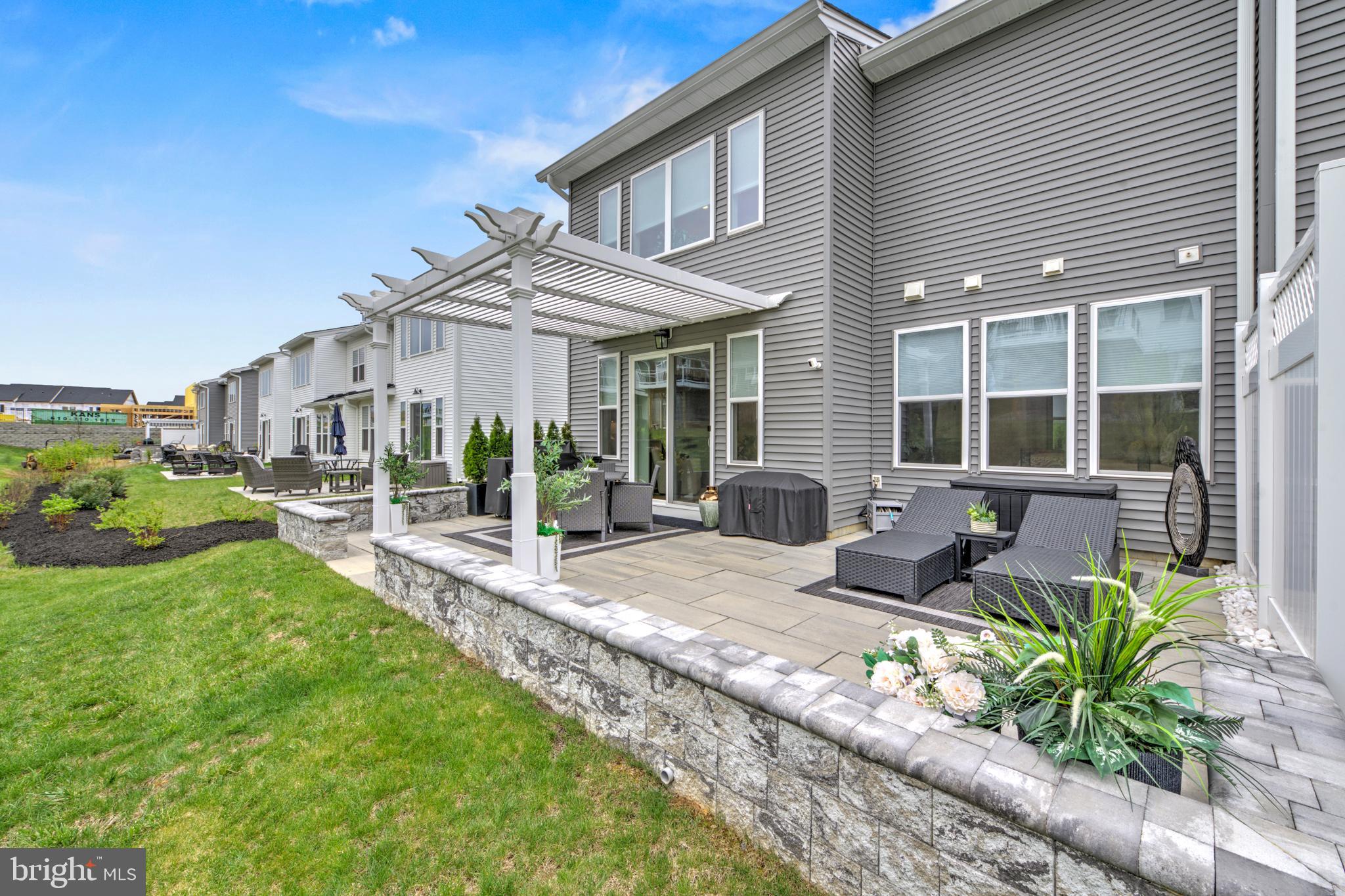 587 TRIFECTA ROAD