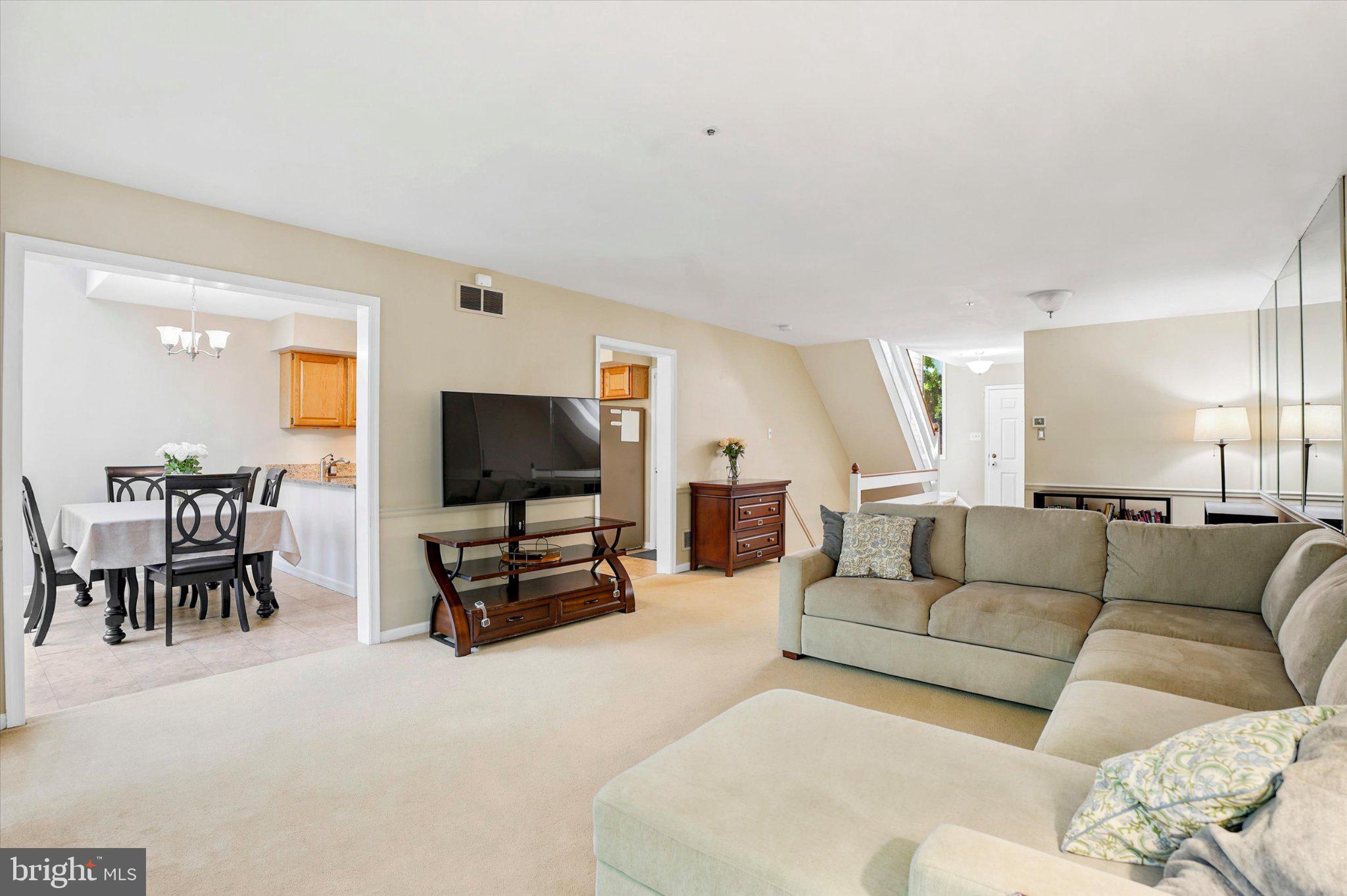 1604 E GENERAL HOWE DRIVE 71B