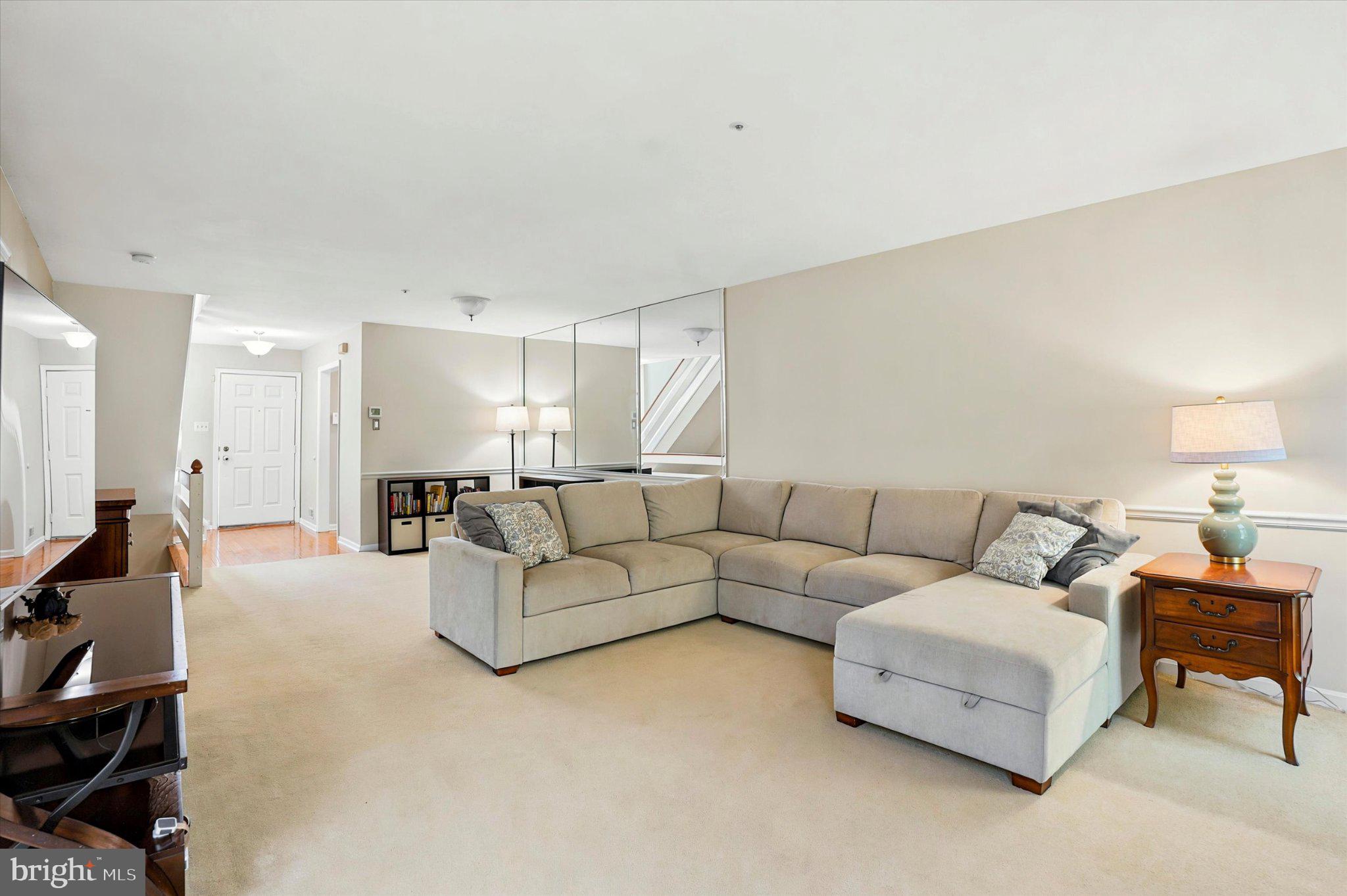 1604 E GENERAL HOWE DRIVE 71B