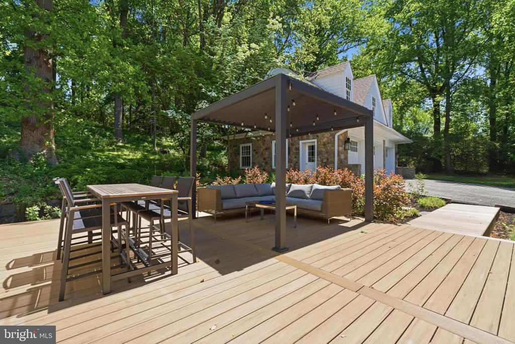 959 GARRETT MILL ROAD