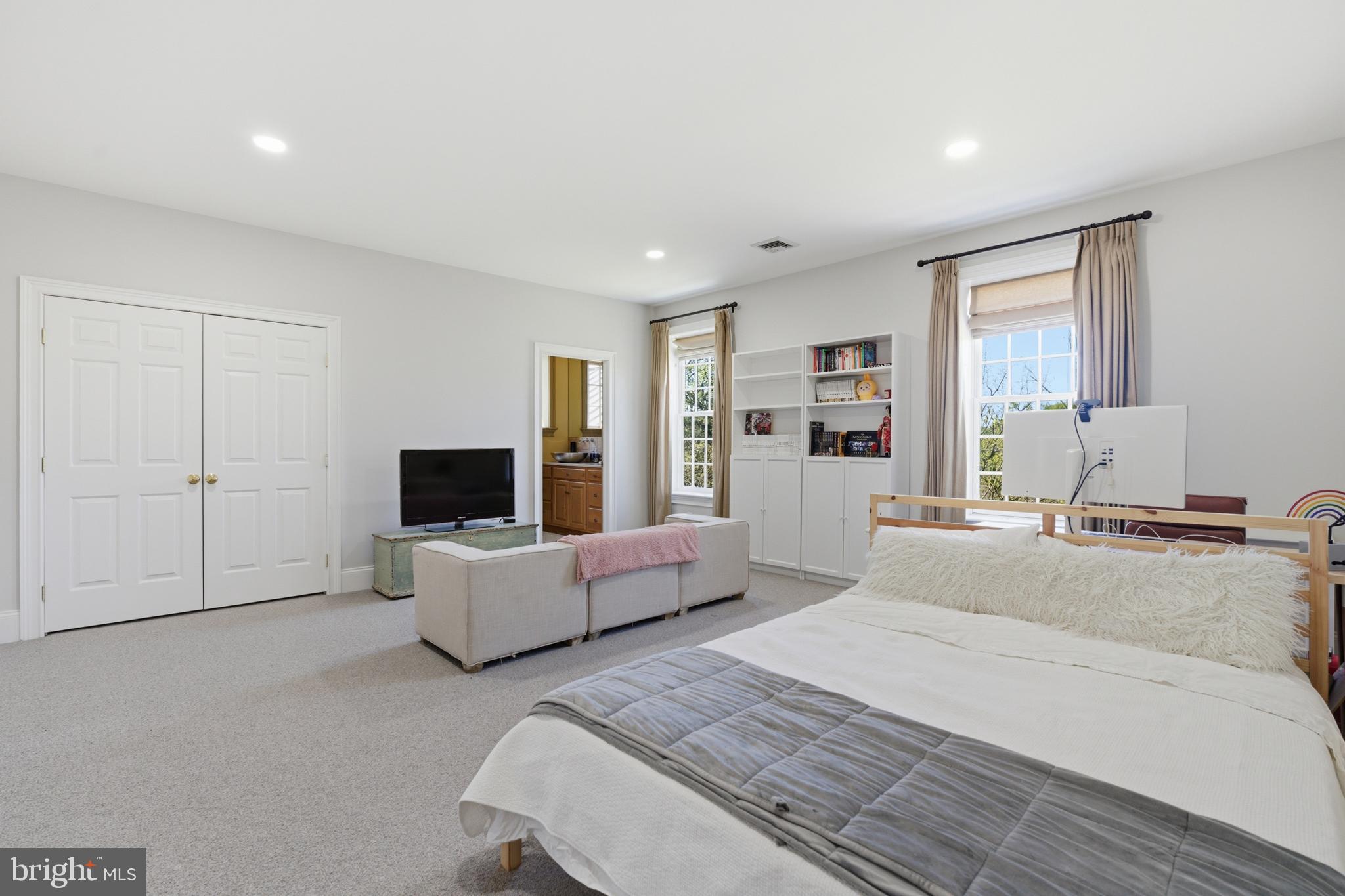 959 GARRETT MILL ROAD