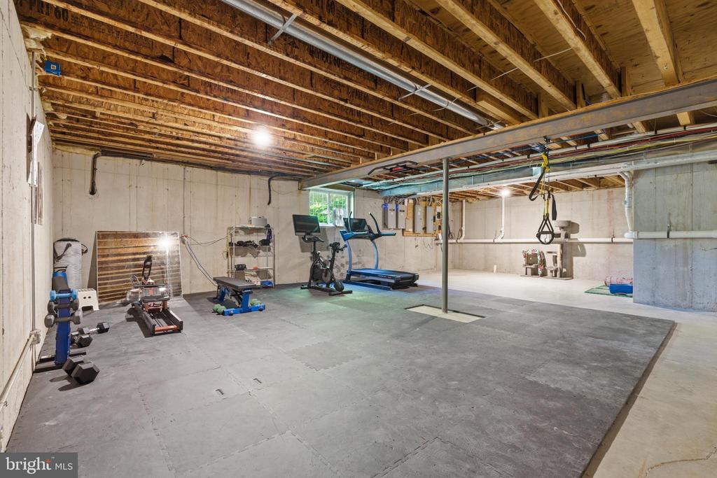 959 GARRETT MILL ROAD