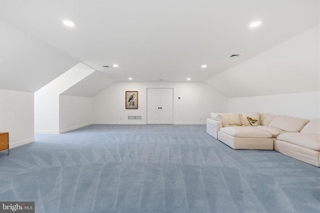 959 GARRETT MILL ROAD