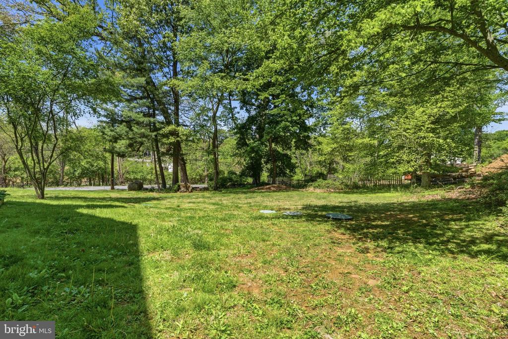 959 GARRETT MILL ROAD