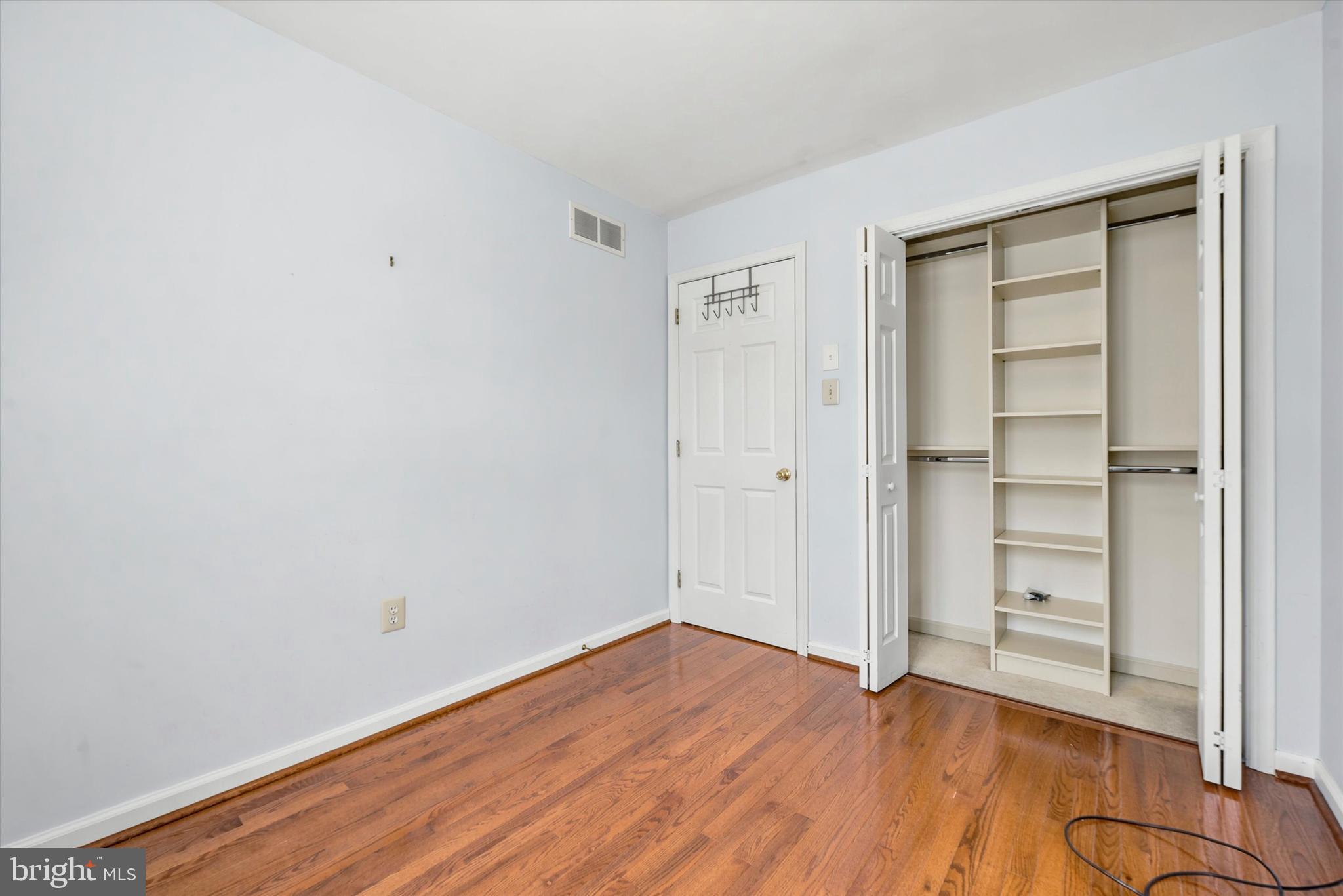 345 JENVILLE COURT 3