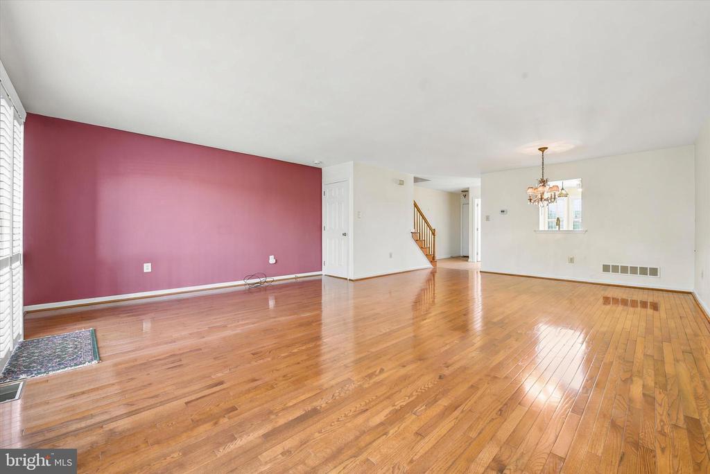 345 JENVILLE COURT 3