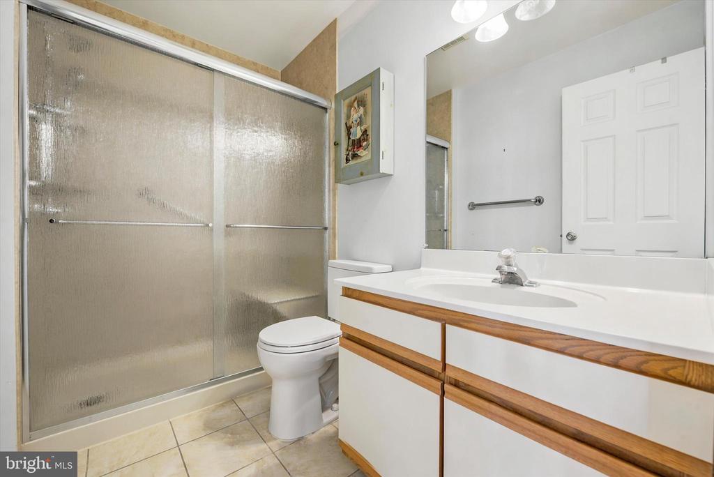 345 JENVILLE COURT 3