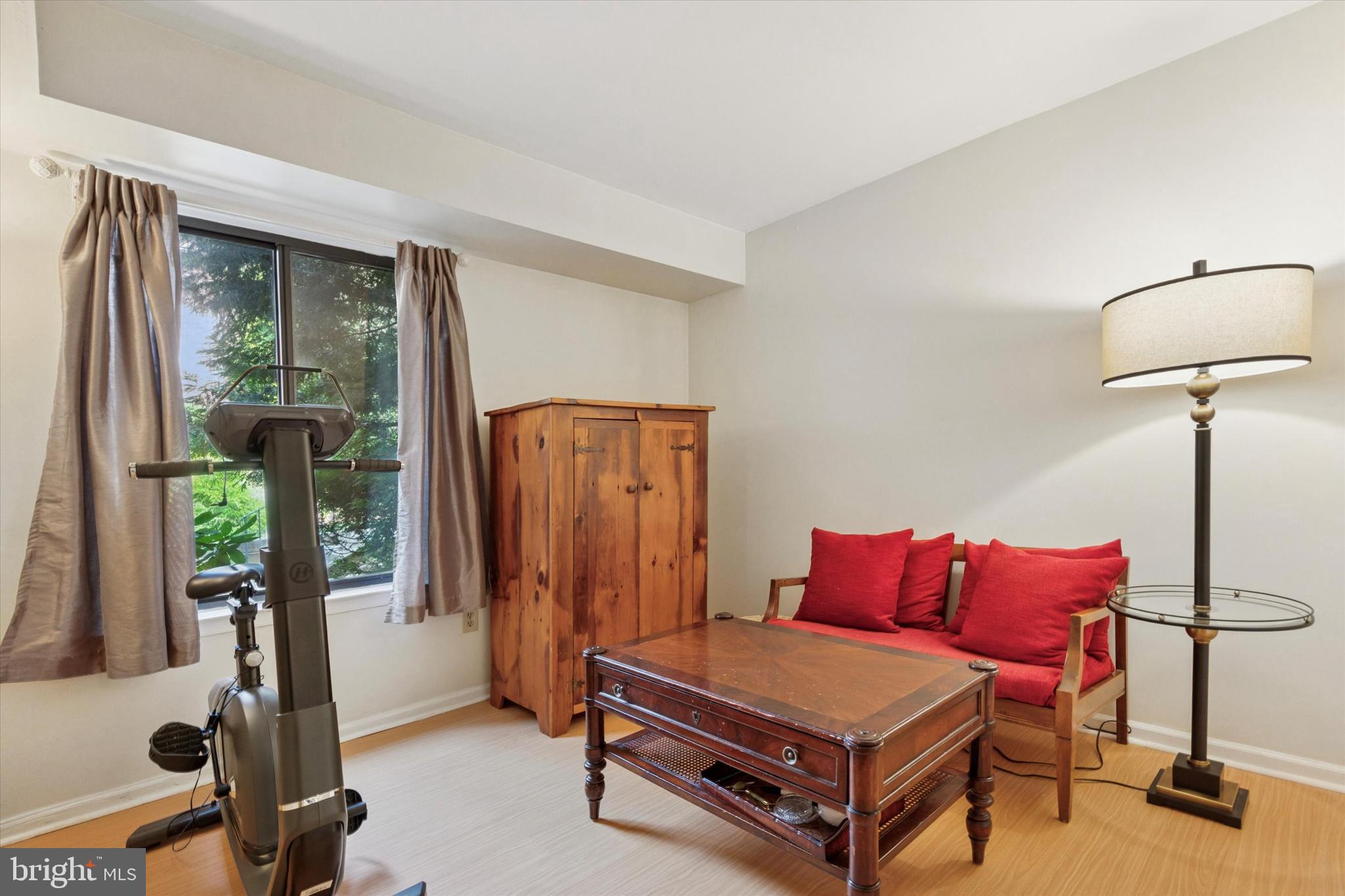 702 MOUNTAINVIEW DRIVE 702