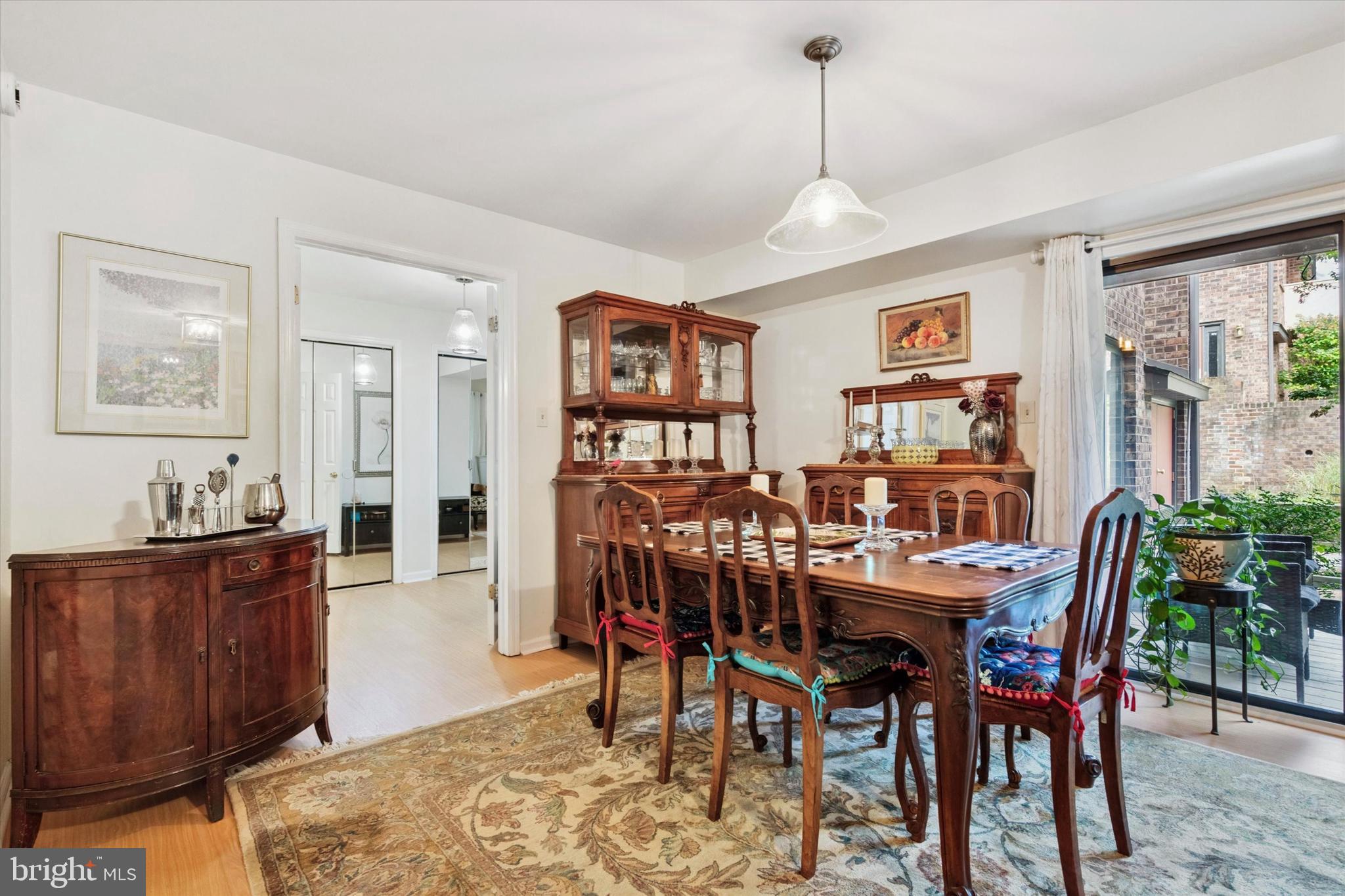 702 MOUNTAINVIEW DRIVE 702