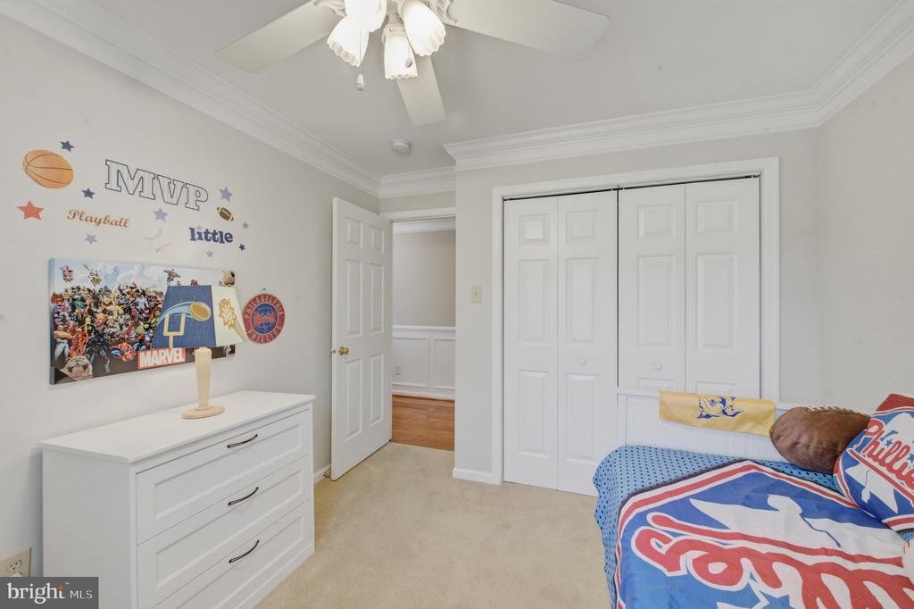 412 DEEP WILLOW DRIVE