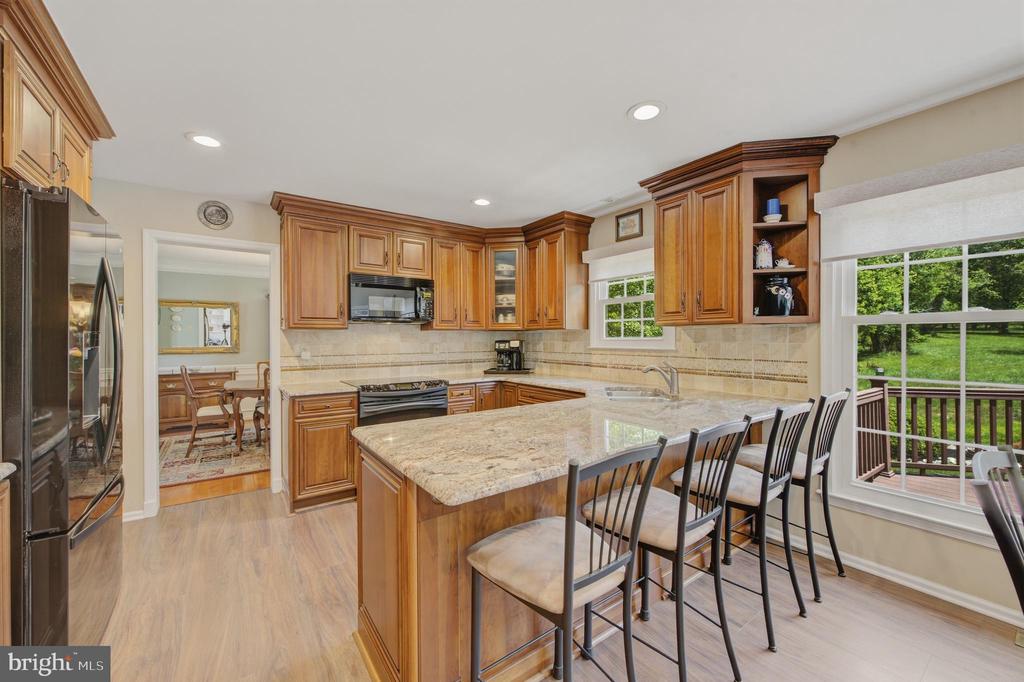 412 DEEP WILLOW DRIVE