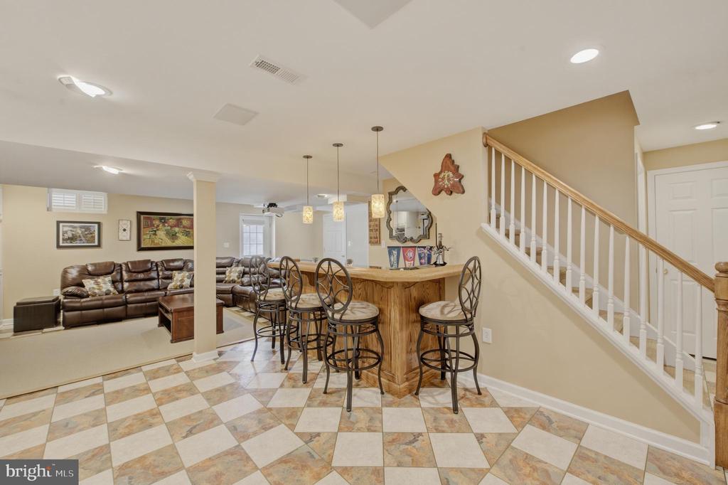 412 DEEP WILLOW DRIVE