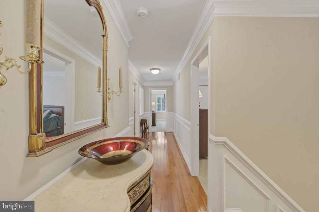412 DEEP WILLOW DRIVE