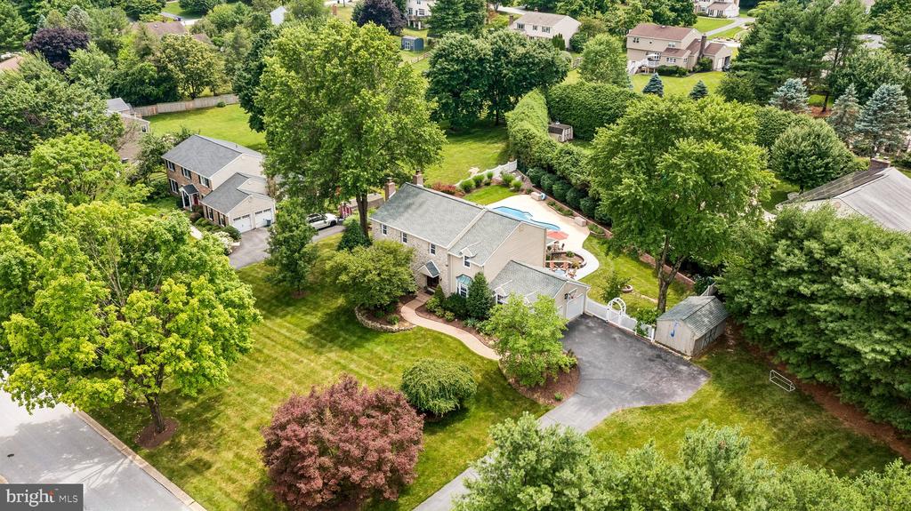 1323 N TULIP DRIVE
