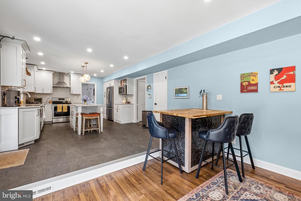 1323 N TULIP DRIVE