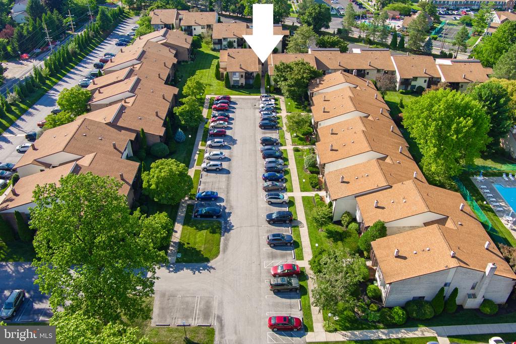 1607 RAINTREE LANE Unit: 1607