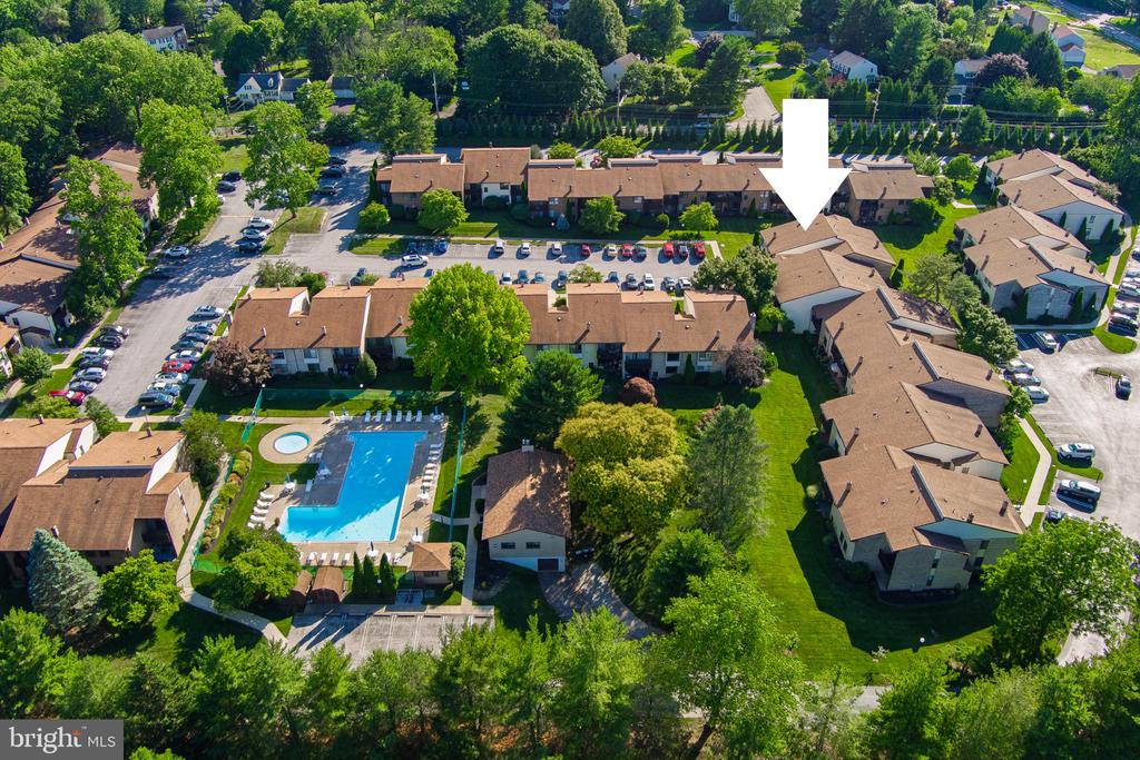 1607 RAINTREE LANE Unit: 1607