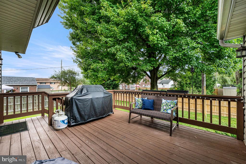 95 GREENVIEW DRIVE